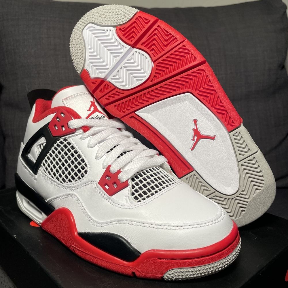 Air Jordan 4 Retro Fire Red Men's Size 7